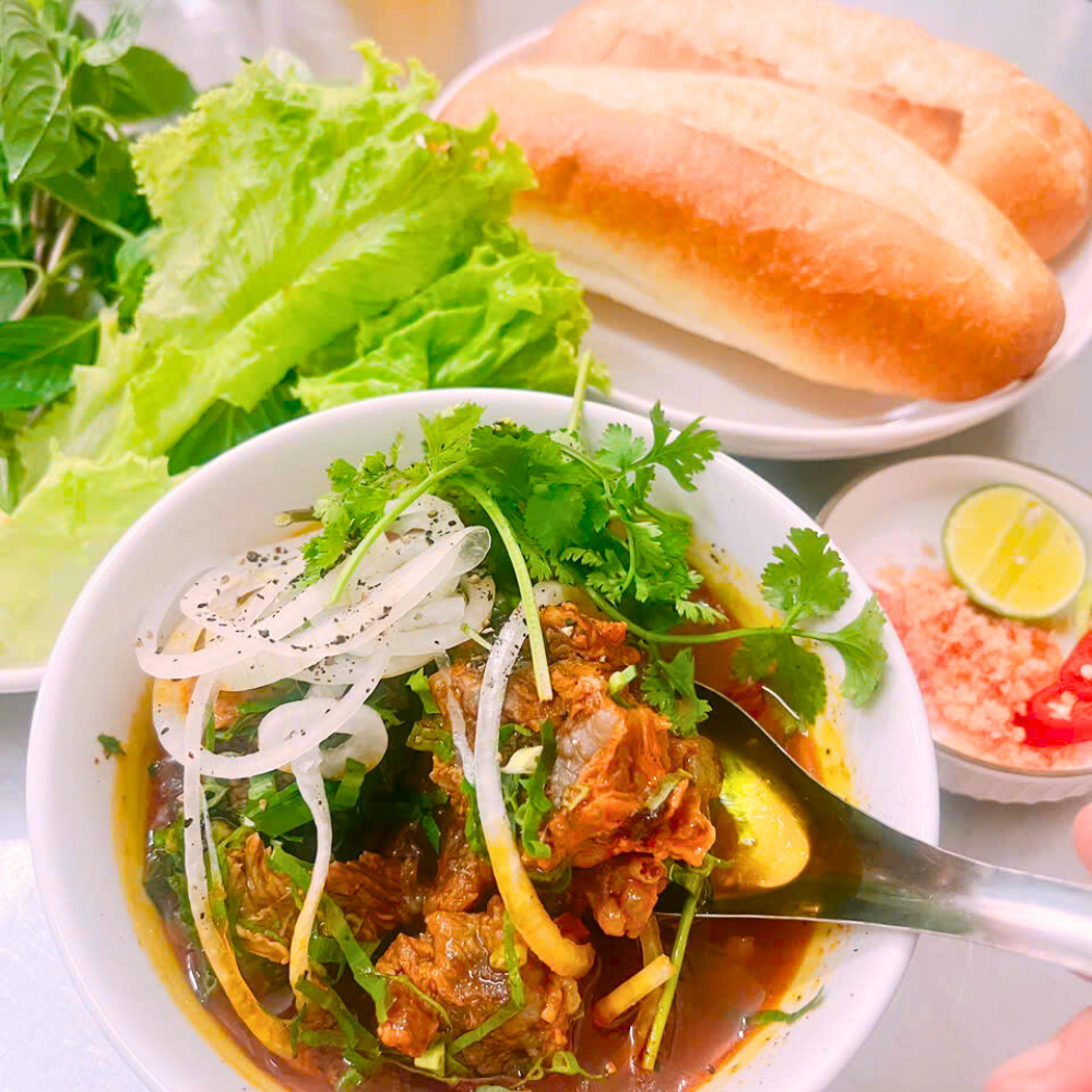 BÁNH MÌ BÒ KHO - 40K