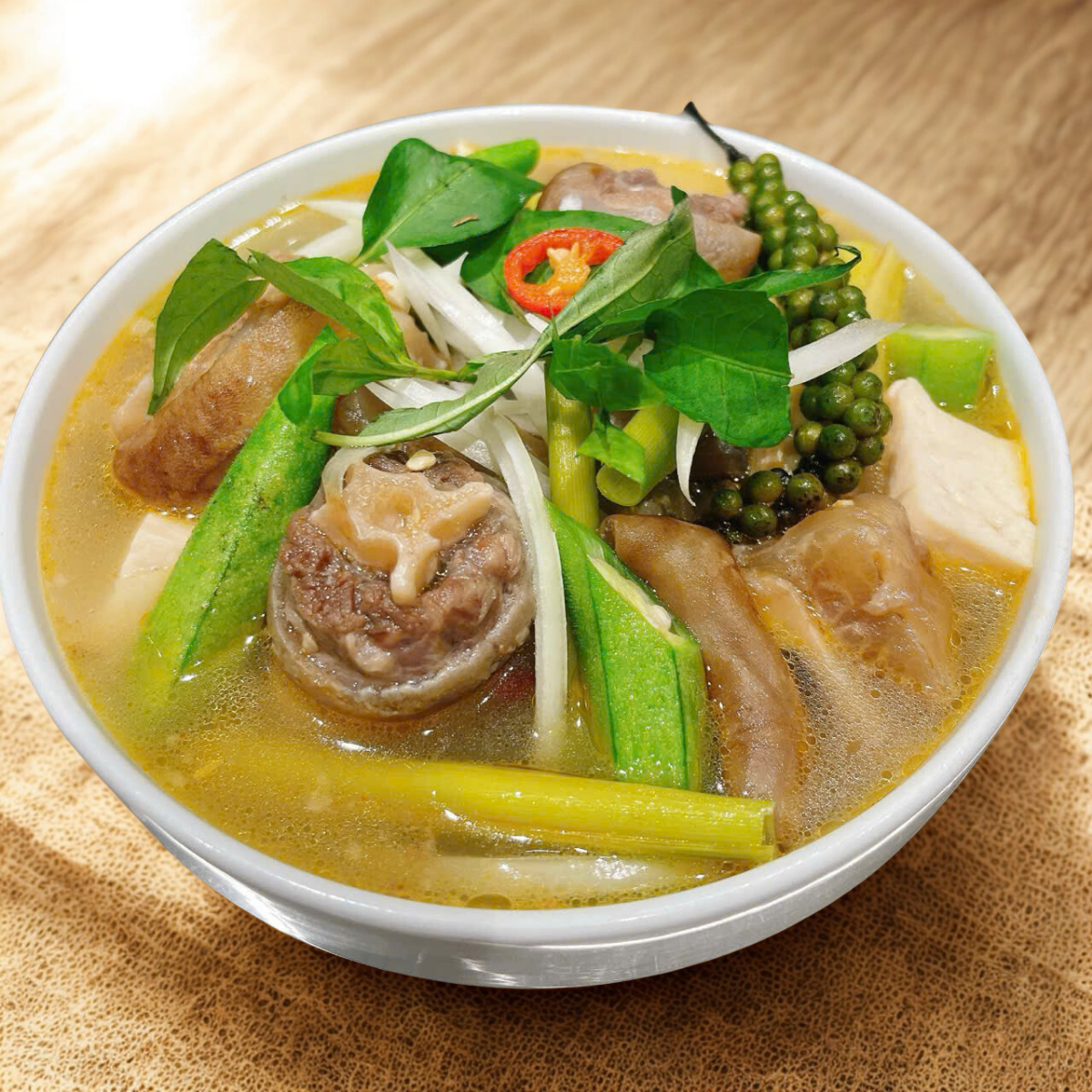 ĐUÔI BÒ, DỰNG BÒ UM - 249k